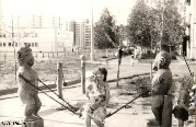 Участник фотоконкурса: Ирина Поляк (фото из архива семьи Моисеенковых). Место: Деревянный городок, 1986 год.