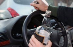 По вине пьяных водителей на дорогах погибают люди