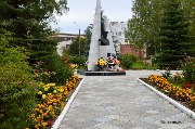 Памятник И.С.Косьминову