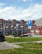 Площадь у торгового центра